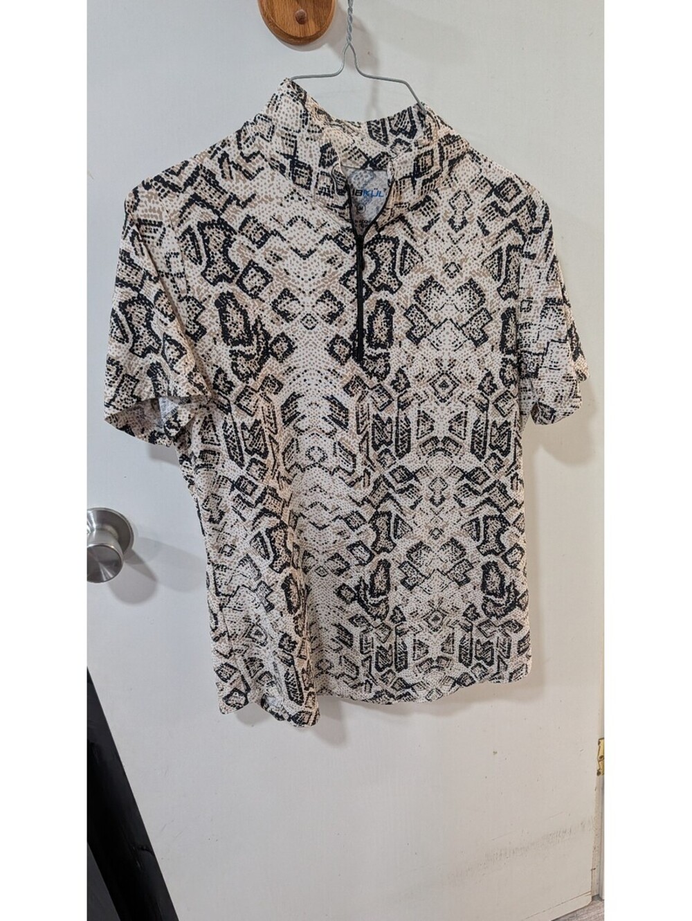 Ibkul Women's Short Sleeve Zip-Up Polo Shirt Snake Print